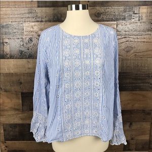 Gap Blue & White Eyelet Bell Sleeves Top Size XL